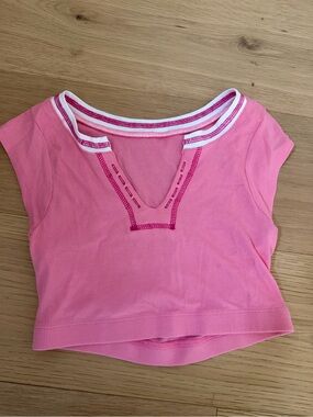 Pink Ribbed V-Neck Cropped Top
